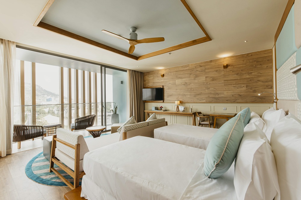 Thêm các khuyến mãi, quà tặng kèm khi khách đặt phòng khi xây dựng chiến lược OTAs. chien-luoc-otas