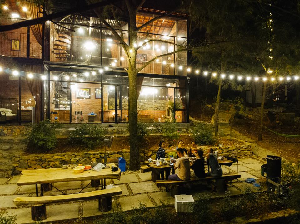 Sử dụng các kênh quảng bá để tăng lượt tiếp cận, thông qua đó để tiếp cận nhiều hơn những khách hàng tiềm năng. marketing-homestay